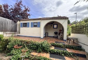 GARDEN ROOM- click for photo gallery